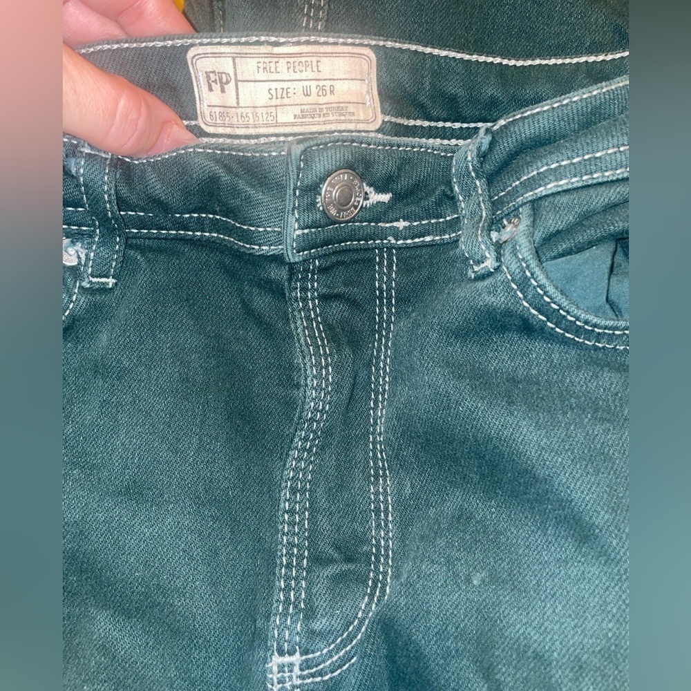 New! Free People High Rise Foxy Forest Green Flare Jeans 70s Retro 💚 Size 26 - Picture 5 of 5